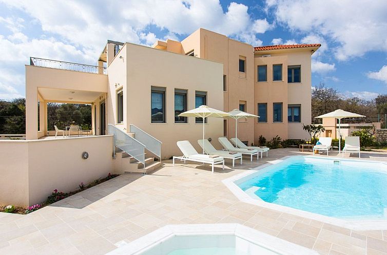 Vakantiehuis Deluxe Villa Ianthos - Whirlpool im Freien, Kin
