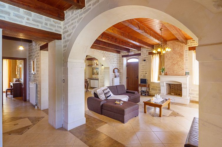 Vakantiehuis Familienfreundliche Villa mit Pool, BBQ, Kinder