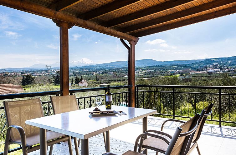 Vakantiehuis Großes Ferienhaus in Arkadi mit Großer Terras