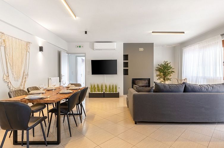 Vakantiehuis 3-Schlafzimmer-Villa mit privatem Pool und Lade