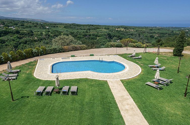 Vakantiehuis Villa "Arodamos" mit Garten, Grill und Terrasse