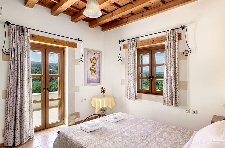 Vakantiehuis Villa "Arodamos" mit Garten, Grill und Terrasse