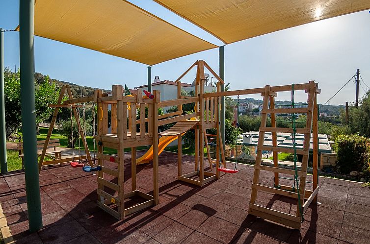 Vakantiehuis Neue Familienvillen mit 2 privaten Pools, Spiel