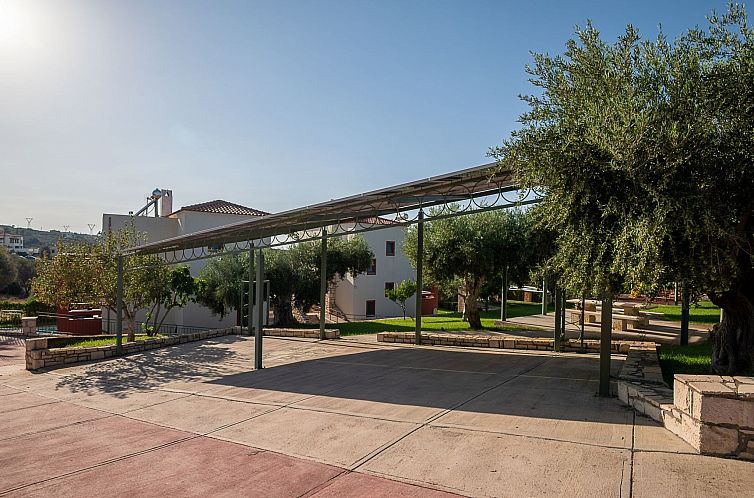 Vakantiehuis Neue Familienvillen mit 2 privaten Pools, Spiel