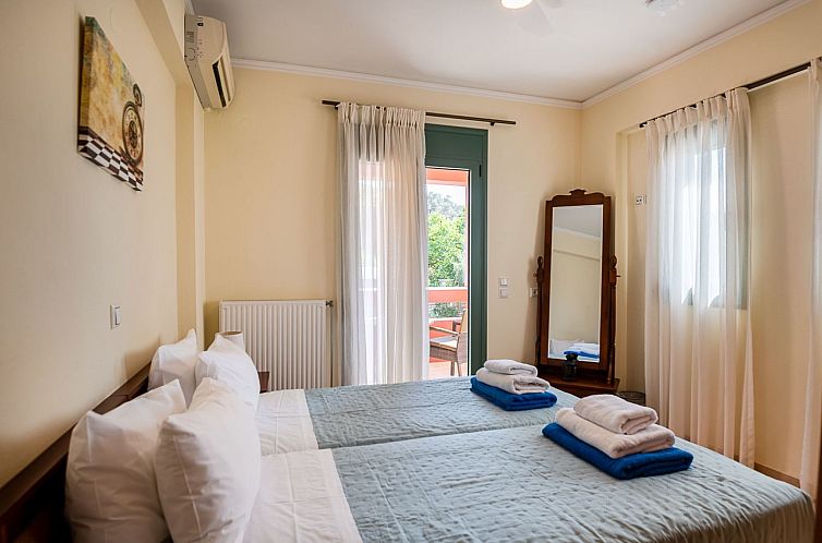 Vakantiehuis Neue Familienvillen mit 2 privaten Pools, Spiel