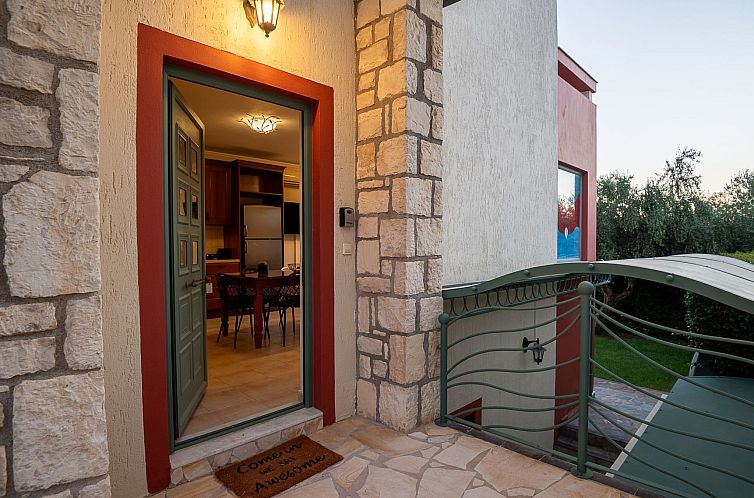 Vakantiehuis Neue Familienvillen mit 2 privaten Pools, Spiel