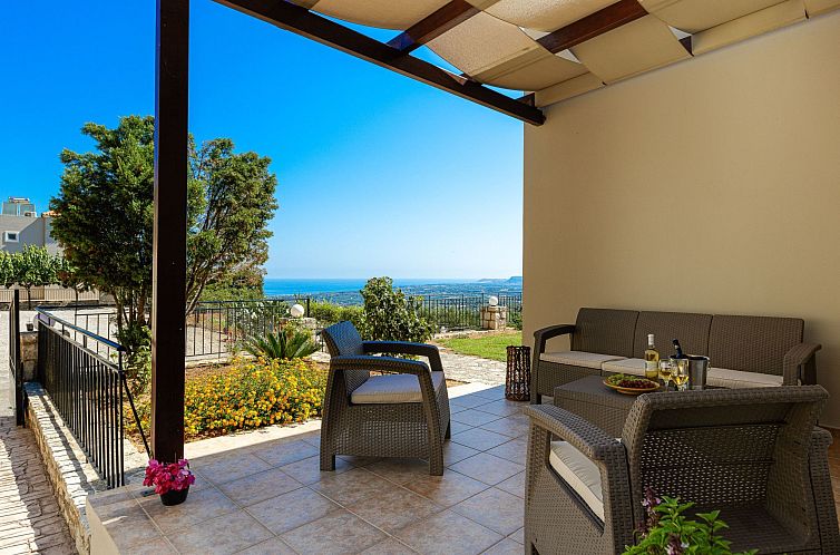 Vakantiehuis Ruhige Villa mit privatem Pool, BBQ und Kinderb