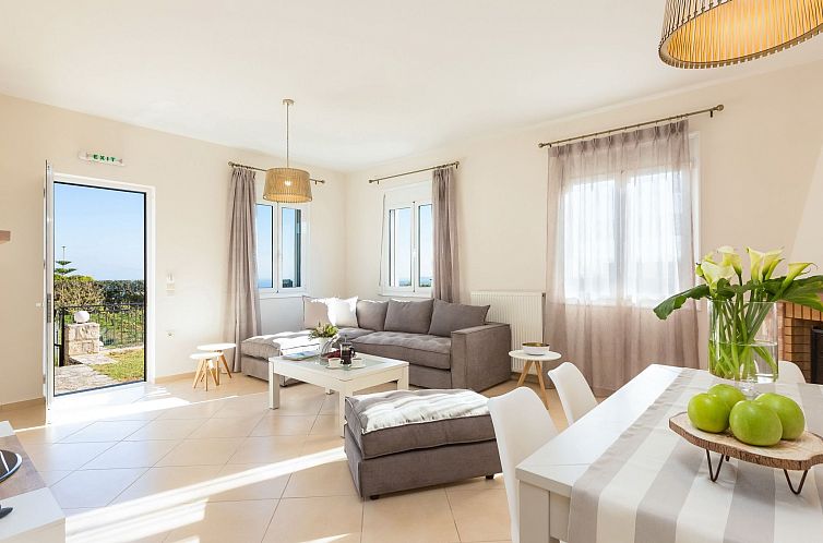 Vakantiehuis Ruhige Villa mit privatem Pool, BBQ und Kinderb