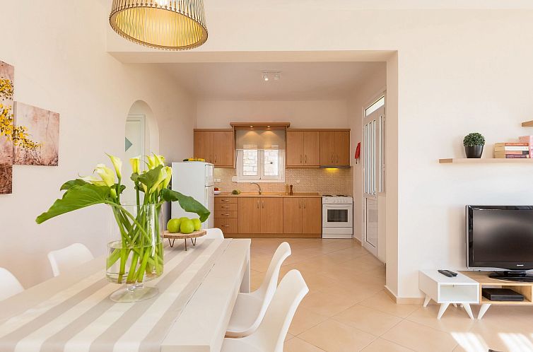 Vakantiehuis Ruhige Villa mit privatem Pool, BBQ und Kinderb
