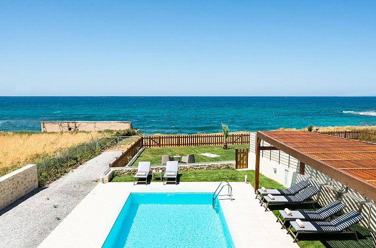 Vakantiehuis Villa am Strand in Rethymno mit privatem Pool