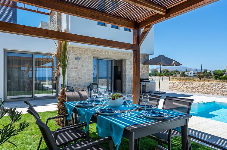 Vakantiehuis Villa am Strand in Rethymno mit privatem Pool