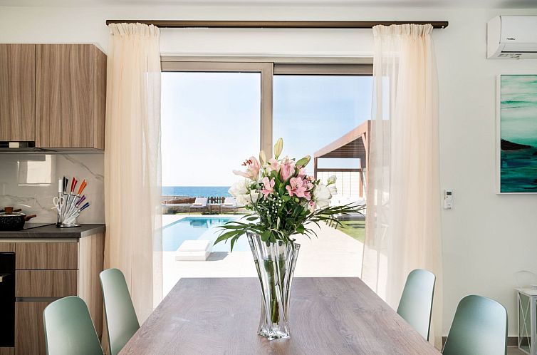 Vakantiehuis Villa am Strand in Rethymno mit privatem Pool