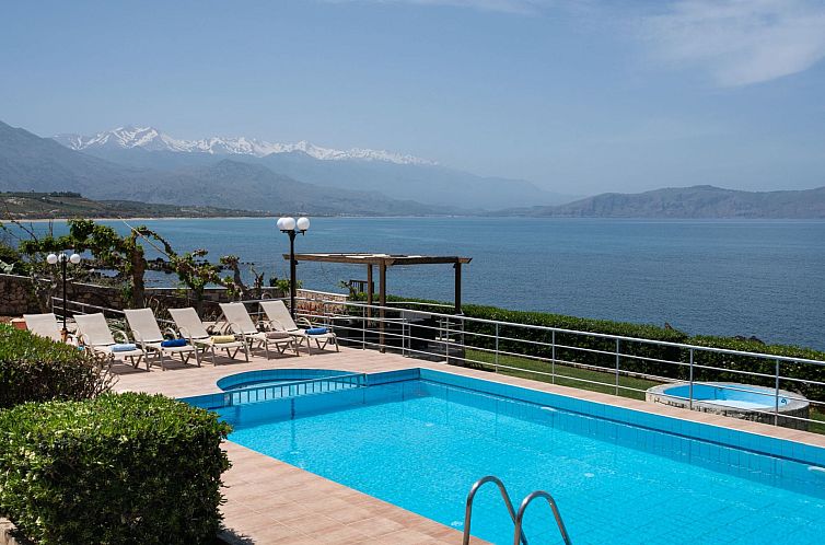 Vakantiehuis Villa am Strand mit privatem Swimmingpool und M