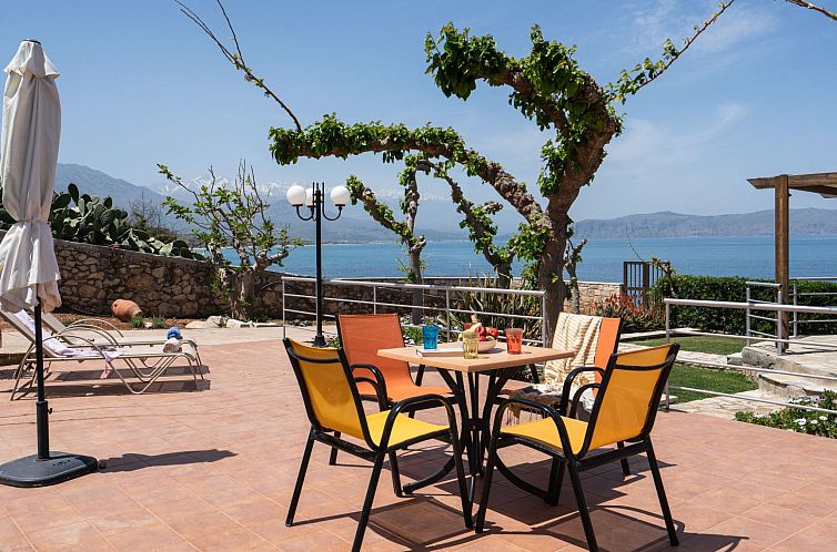Vakantiehuis Villa am Strand mit privatem Swimmingpool und M