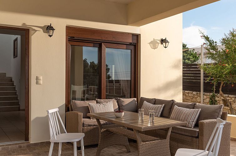 Vakantiehuis Ferienvilla "Rousa" mit Bergblick