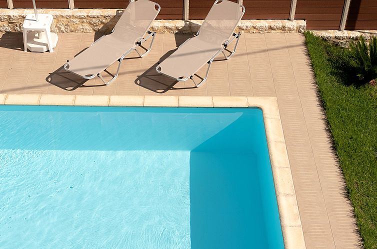 Vakantiehuis Ferienvilla "Rousa" mit Bergblick