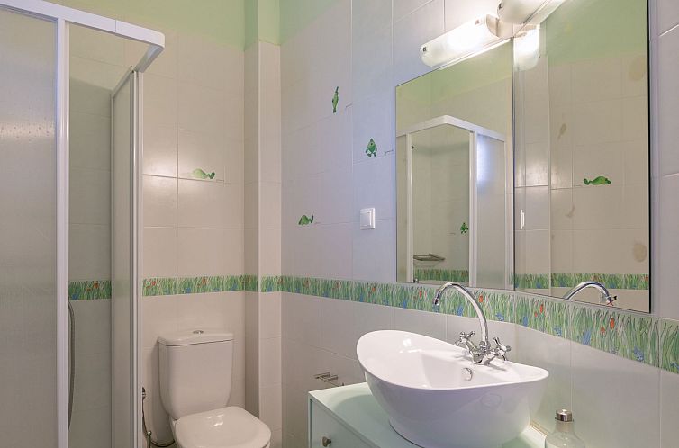 Vakantiehuis Ferienvilla "Rousa" mit Bergblick