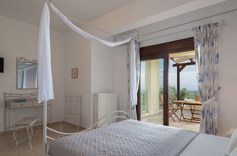 Vakantiehuis Ferienvilla "Rousa" mit Bergblick