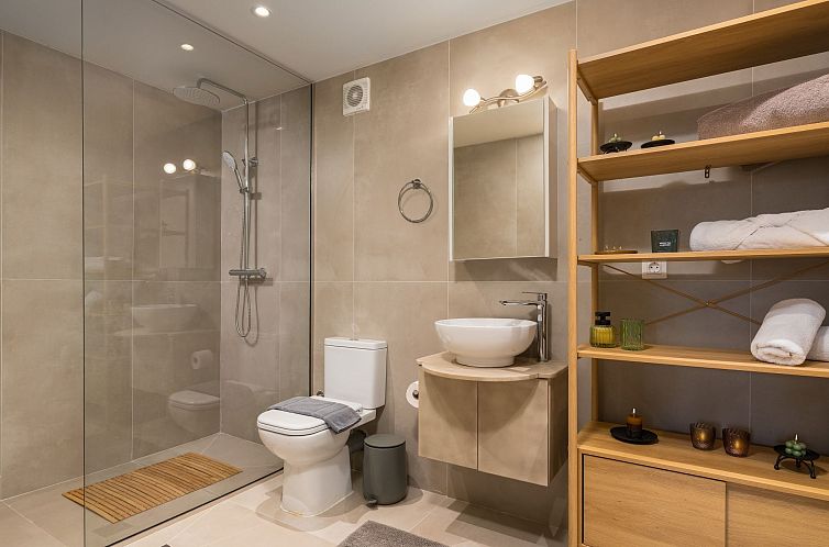 Vakantiehuis Kostenloses Frühstück, Pools, Kinderbereich, 