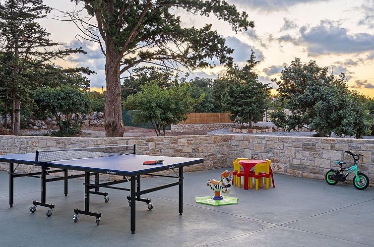 Vakantiehuis Kostenloses Frühstück, Pools, Kinderbereich, 