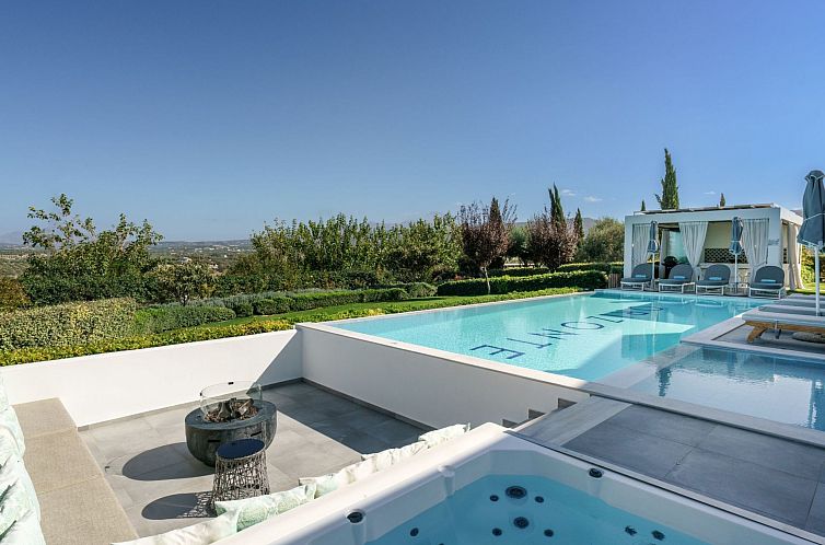 Vakantiehuis Lux-Villa mit Innen- und Außenpool, BBQ und Fi