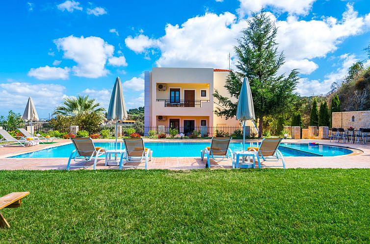 Guest house 06239362 - Holiday property Crete - Vakantiehuis Familienvilla mit privatem Pool, Spielplatz und
