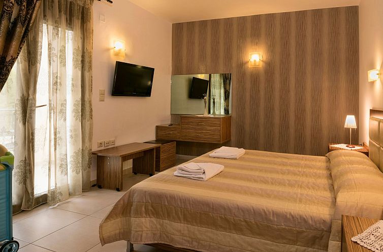 Vakantiehuis Familienvilla mit privatem Pool, Spielplatz und