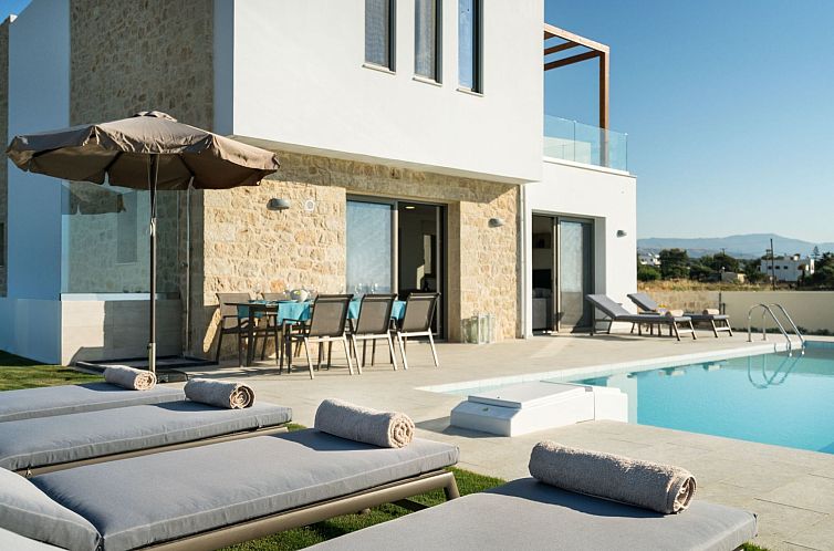 Vakantiehuis Villa am Strand mit Pool, Kinderbereich und BBQ
