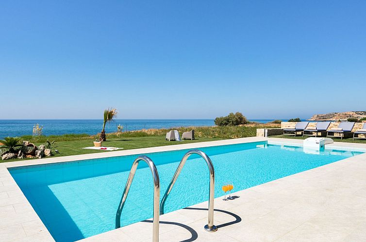 Vakantiehuis Villa am Strand mit Pool, Kinderbereich und BBQ