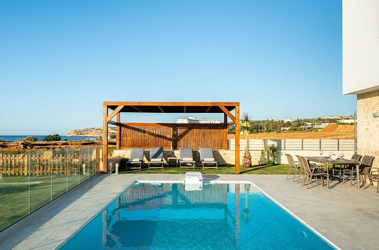 Vakantiehuis Villa am Strand mit Pool, Kinderbereich und BBQ