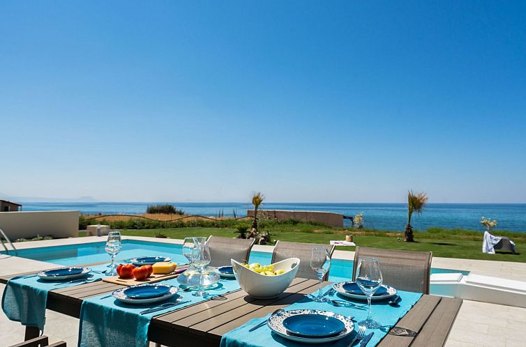 Vakantiehuis Villa am Strand mit Pool, Kinderbereich und BBQ