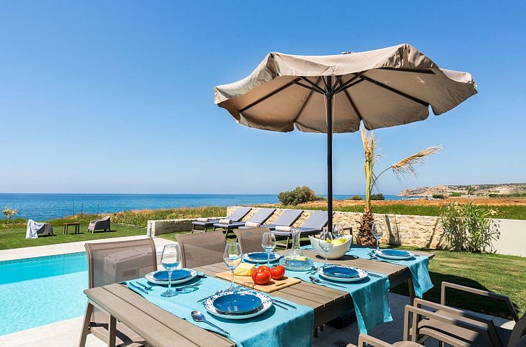Vakantiehuis Villa am Strand mit Pool, Kinderbereich und BBQ