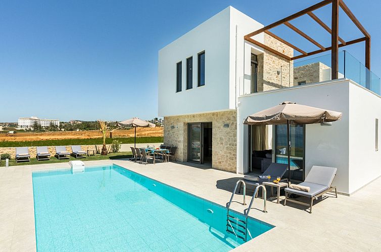 Vakantiehuis Villa am Strand mit Pool, Kinderbereich und BBQ