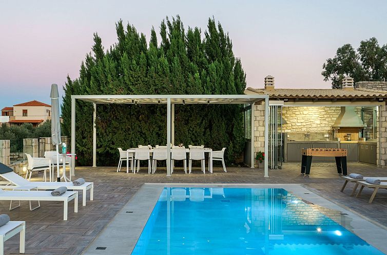 Vakantiehuis Ferienvilla "Oak Luxury" mit eigenem Pool