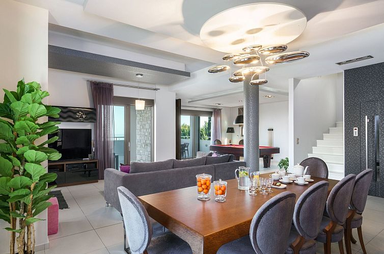 Vakantiehuis Ferienvilla "Oak Luxury" mit eigenem Pool