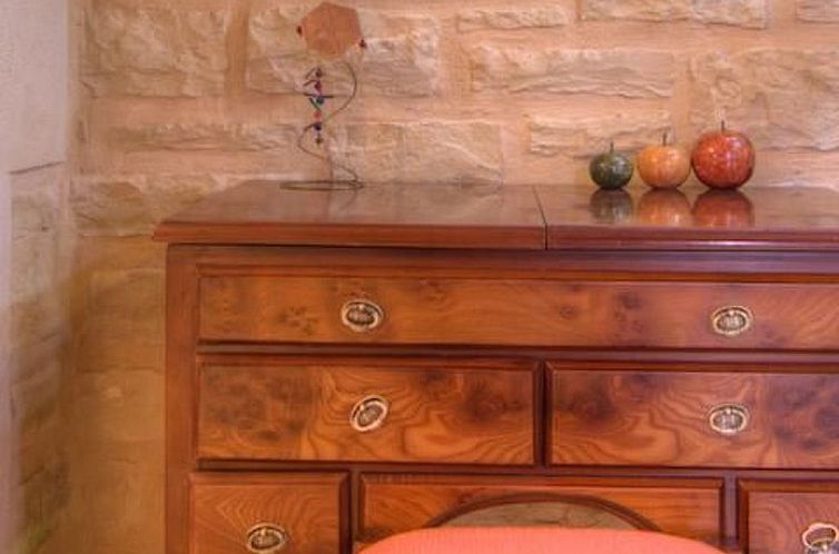 Vakantiehuis Traditionelle Steinvilla Phaedra in Strandnähe