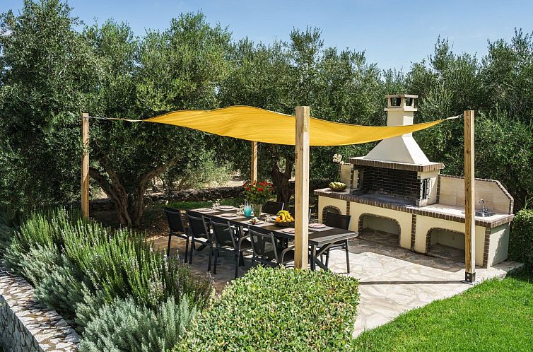 Vakantiehuis Villa mit Pool, Spielplatz, Pingpong und Grillp
