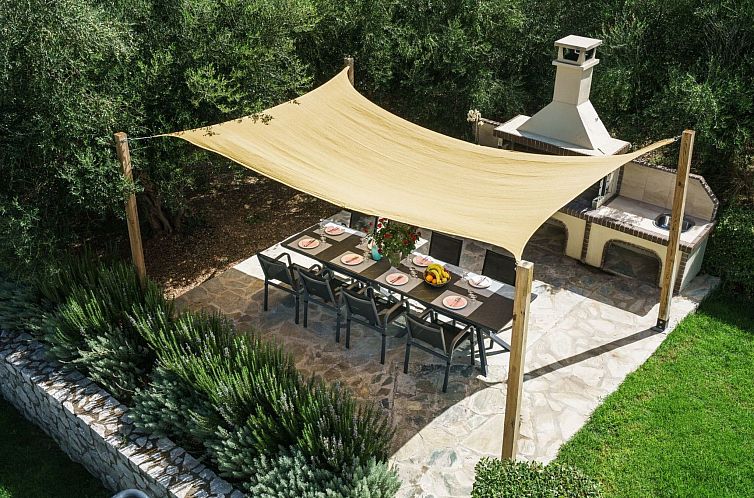 Vakantiehuis Villa mit Pool, Spielplatz, Pingpong und Grillp