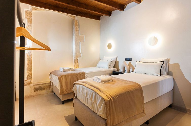 Vakantiehuis Ali Vafi's Villa - Beheizter Jacuzzi und Innenp