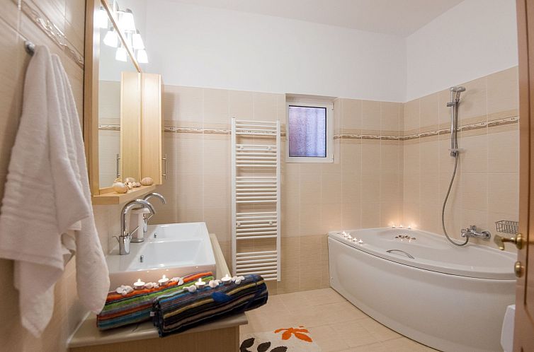 Vakantiehuis Ferienvilla "Diogenis Home"