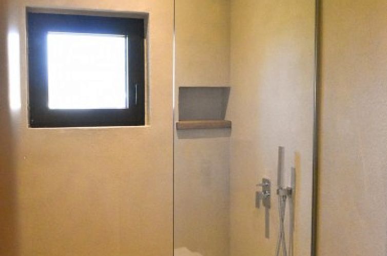 Vrijstaande woning in Listaros