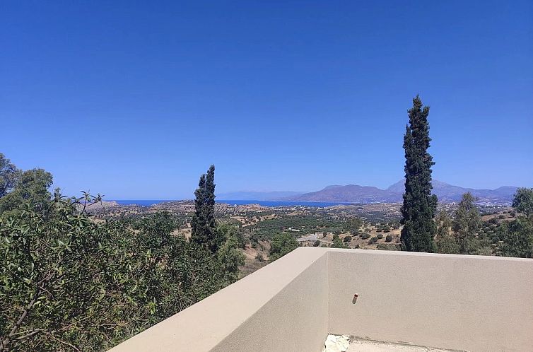Vrijstaande woning in Listaros