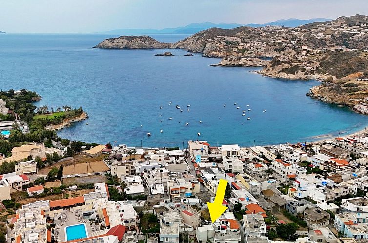 Vakantiehuis Neue Charavgi Suite mit Jacuzzi, 40m vom Strand