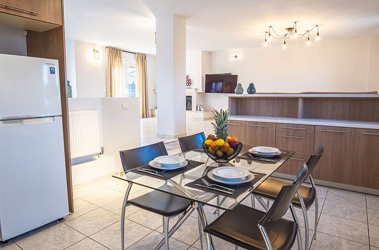 Vakantiehuis Haus in Agii Theodori mit privatem Pool und Pan