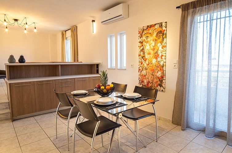 Vakantiehuis Haus in Agii Theodori mit privatem Pool und Pan