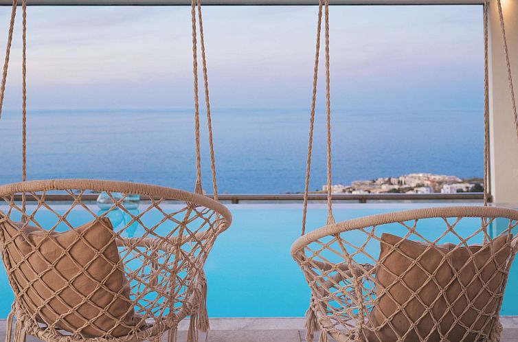 Vakantiehuis Luxuriöses Anwesen mit Meerblick und beheiztem