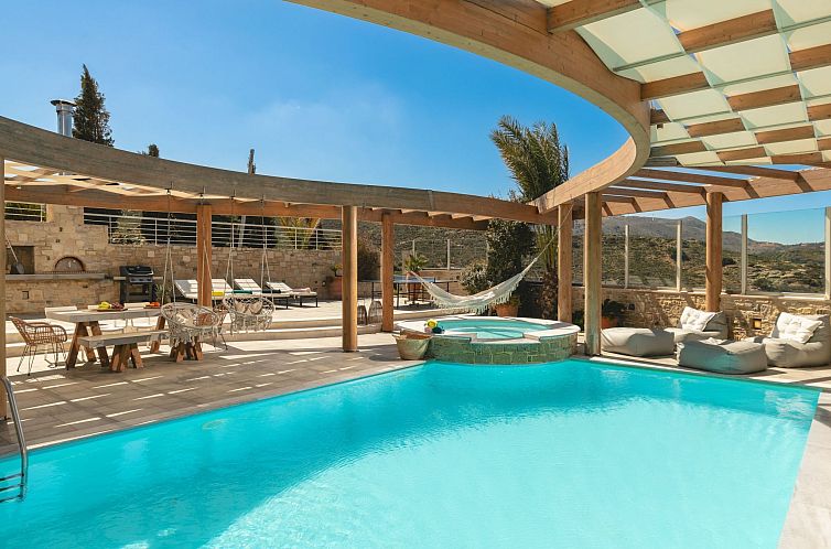 Vakantiehuis Luxuriöses Anwesen mit Meerblick und beheiztem