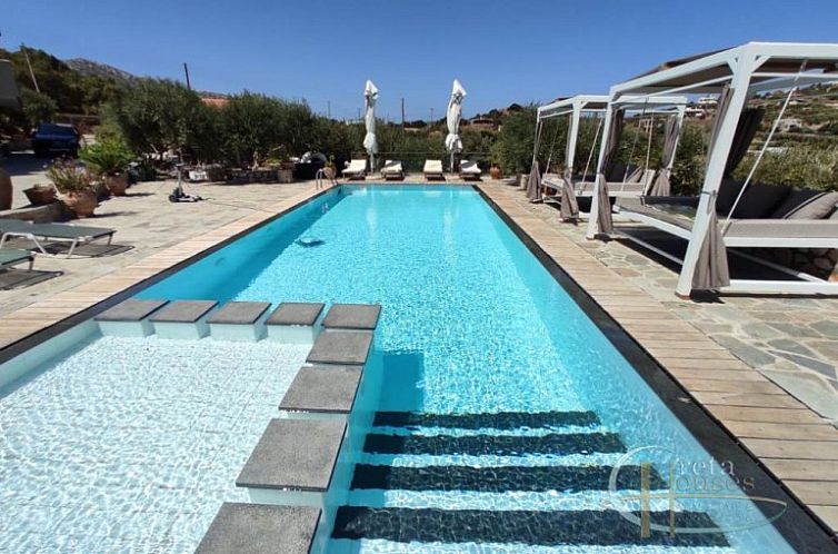 Vrijstaande woning in Agia Pelagia