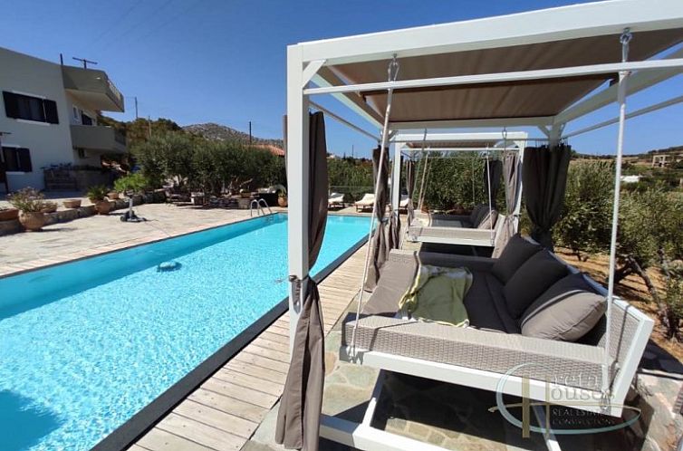 Vrijstaande woning in Agia Pelagia