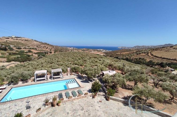 Vrijstaande woning in Agia Pelagia